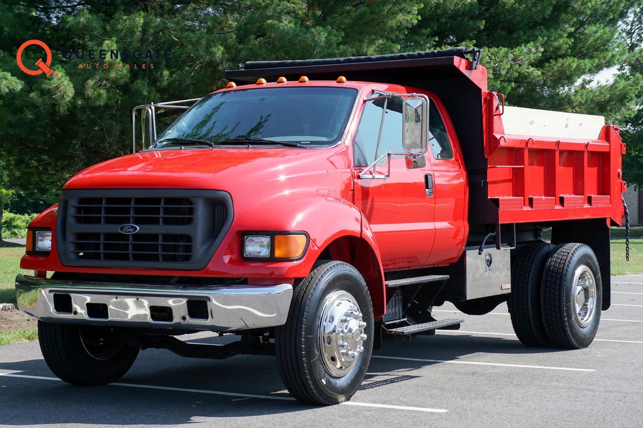 2000 Ford F-650 Super Duty SuperCab Cummins Dually 6-Speed Dump Truck