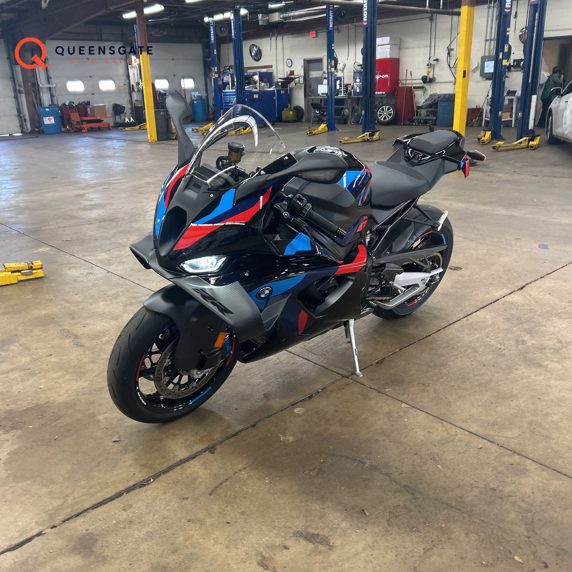 2026 BMW Powersports M1000
